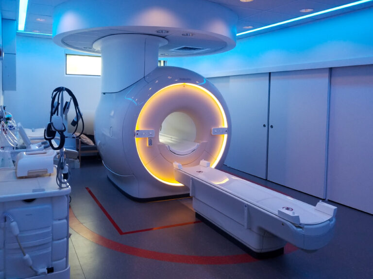 mri machine in exam room